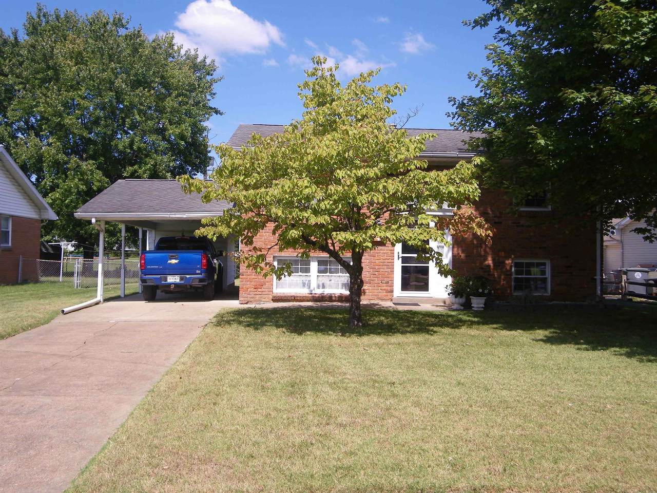 920 Olmstead Avenue - Photo 1