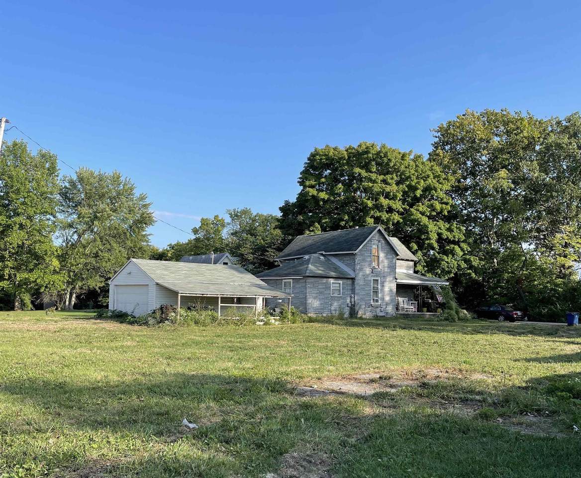 611 River Boulevard - Photo 1