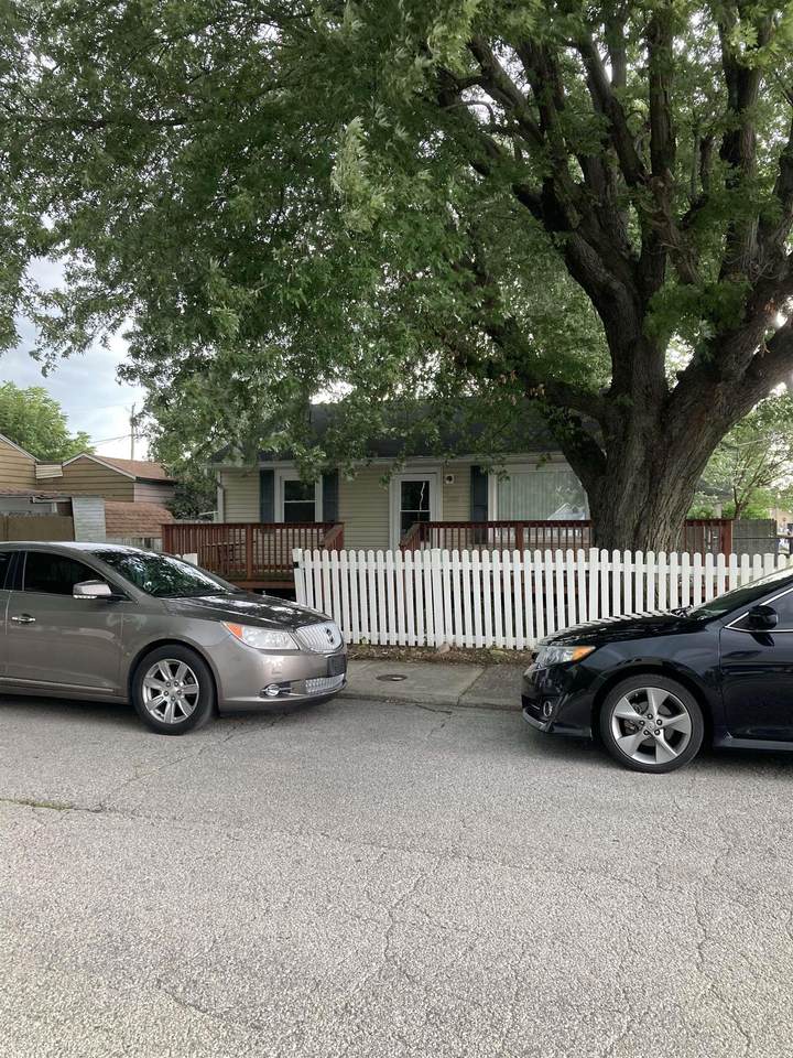 1800 Indiana Street - Photo 1