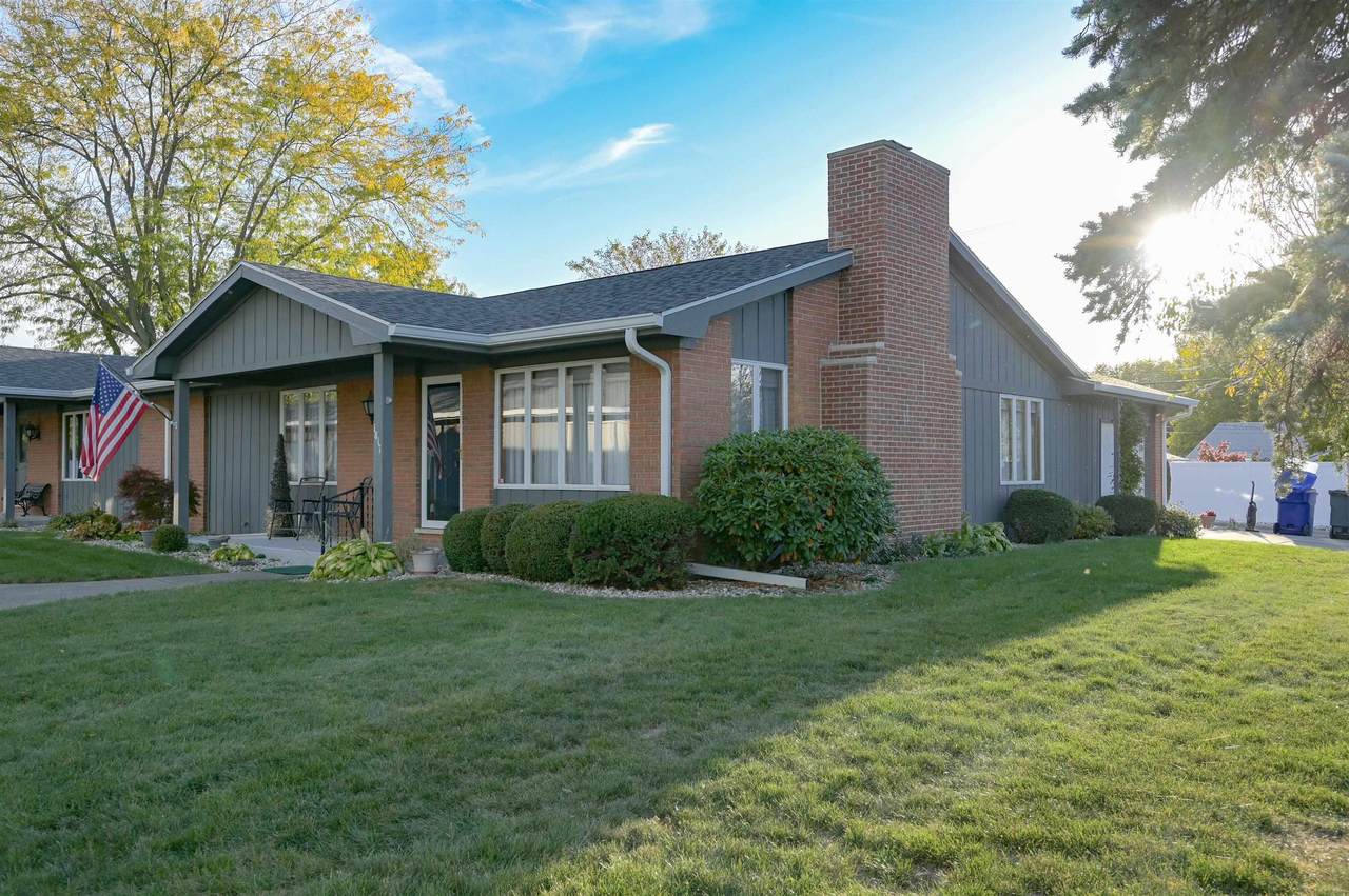 1817 Monroe Street - Photo 1