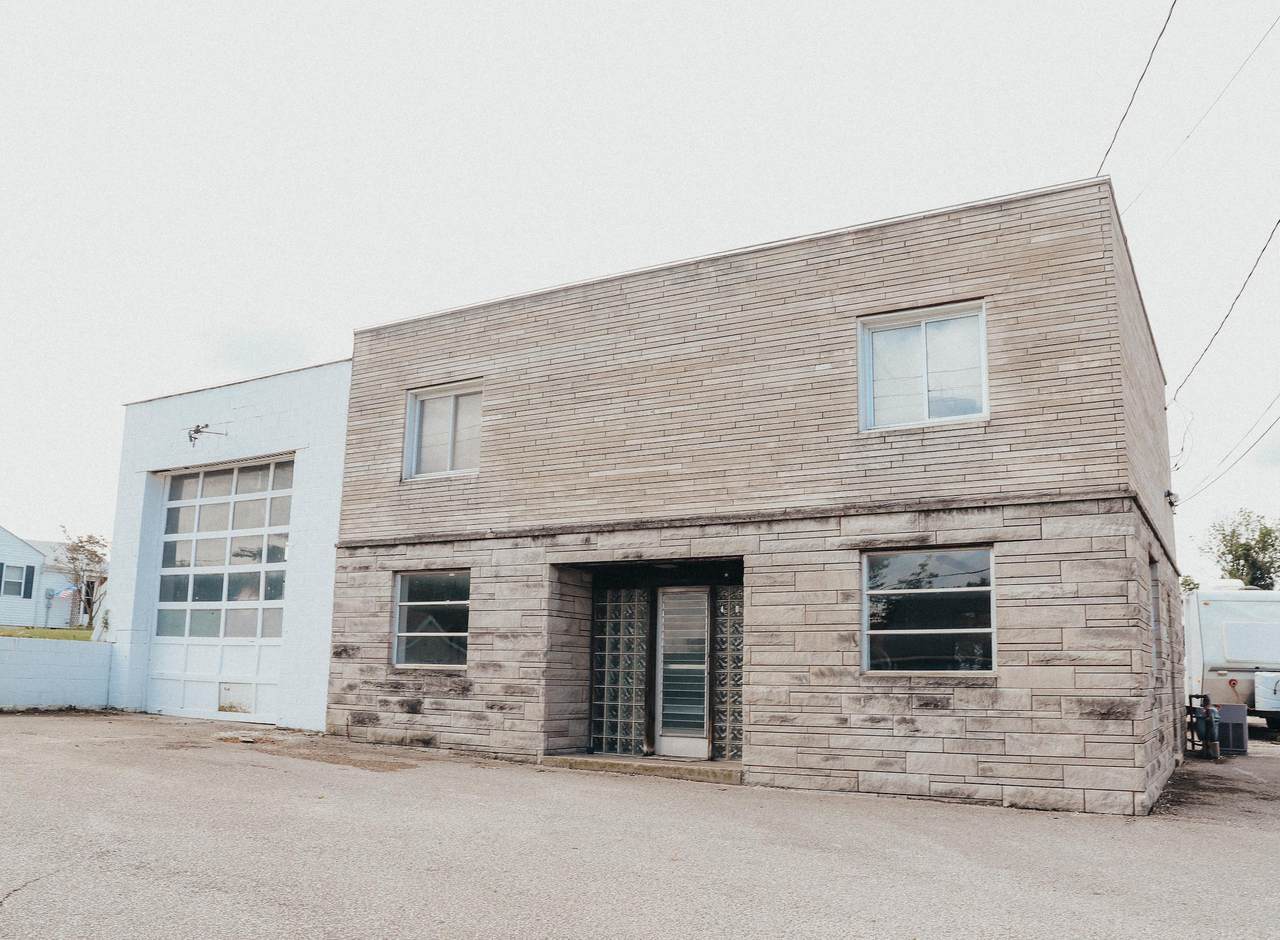 401 Oolitic Road - Photo 1