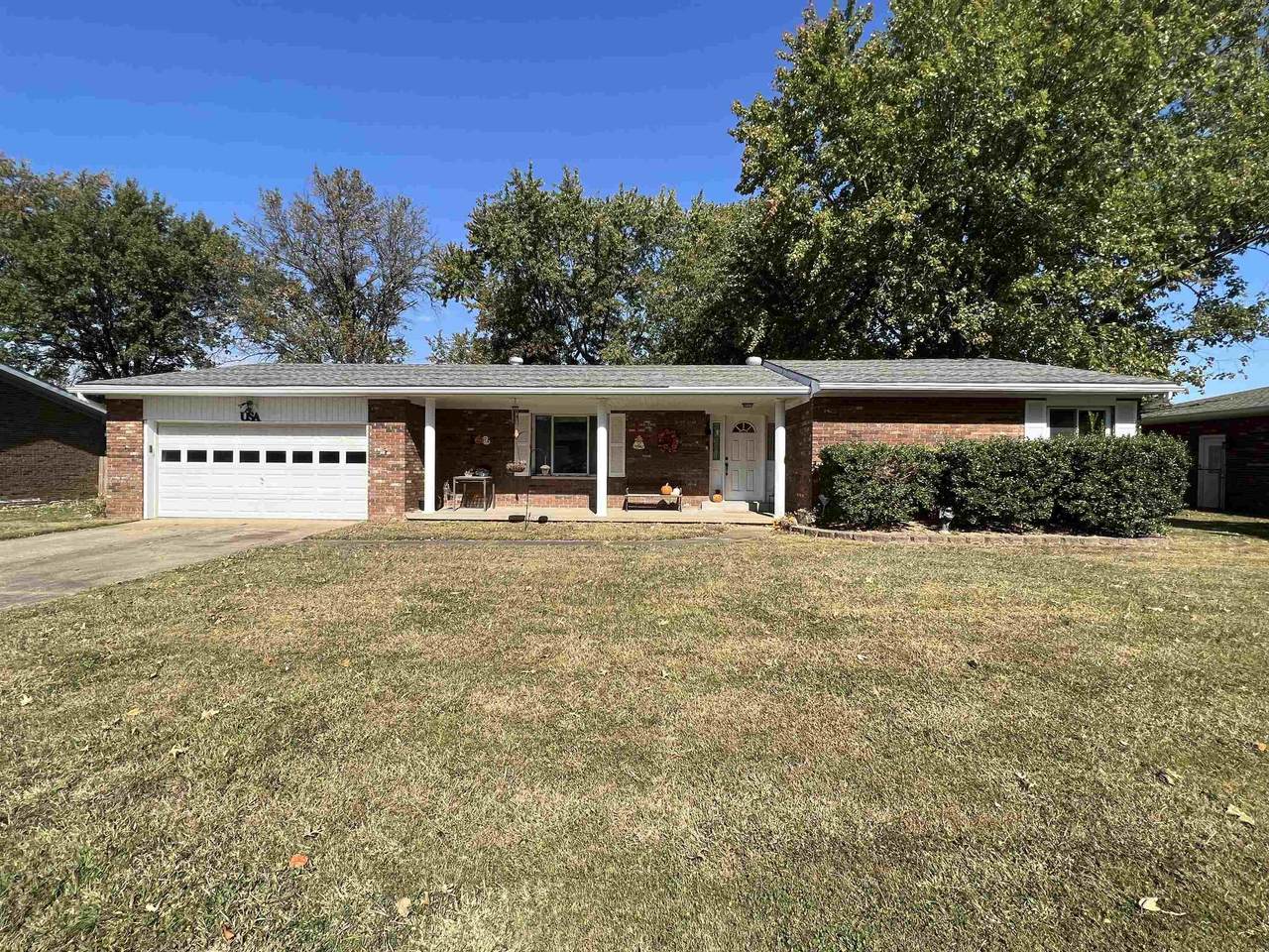 7922 Owens Drive - Photo 1
