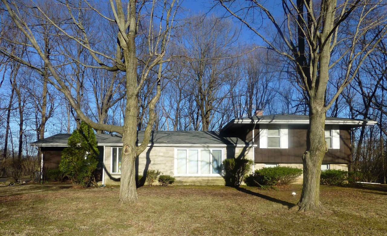 524 Sharon Road - Photo 1