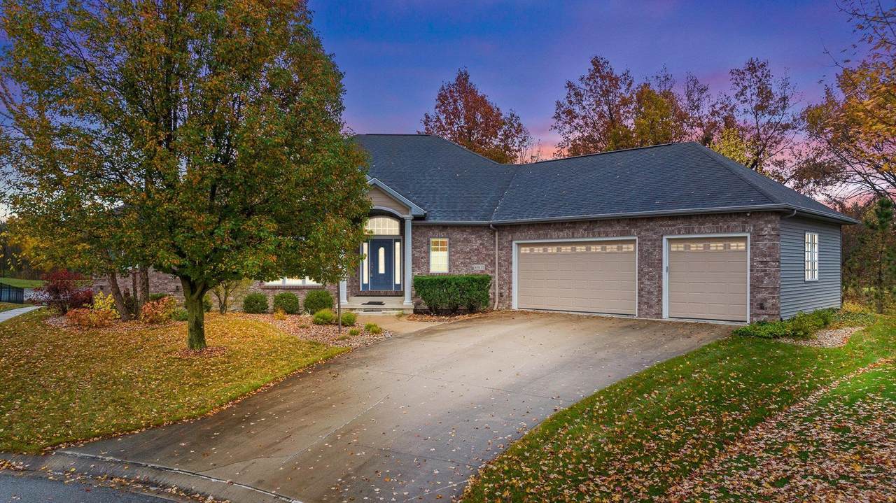 6803 Bright Oaks Trail - Photo 1