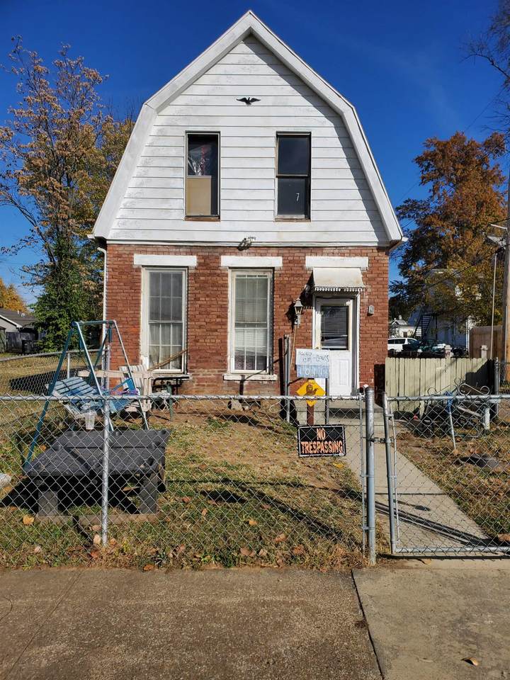 1011 Michigan Street - Photo 1