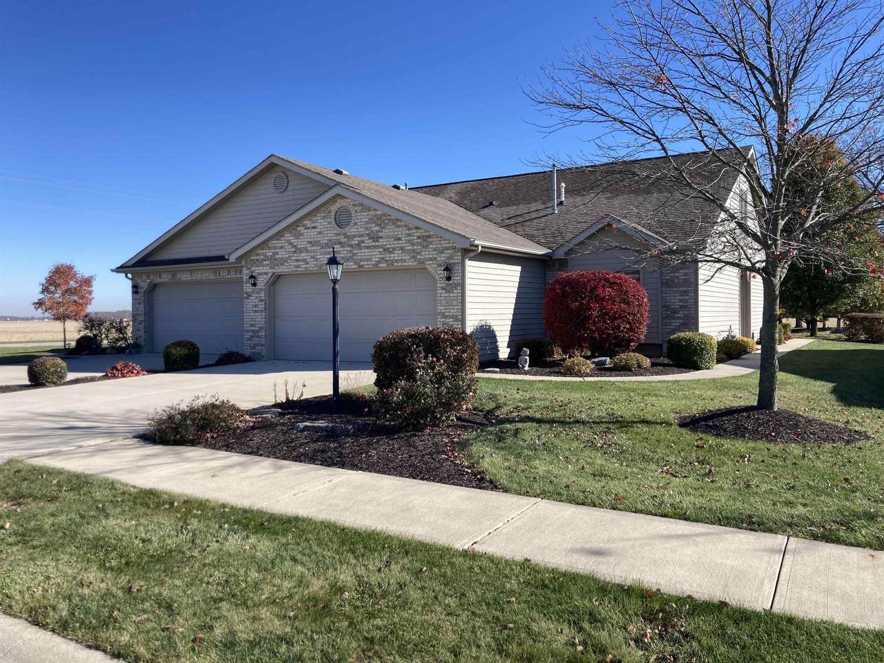 912 Heatherwood Lane - Photo 1
