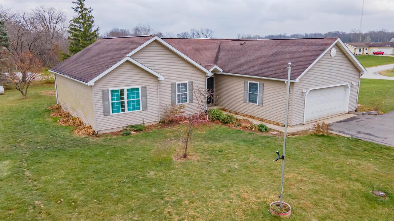 145 Seminole Court - Photo 1