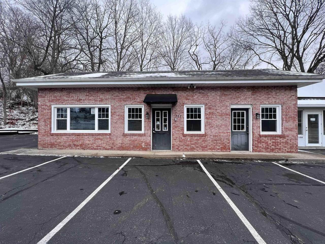 722 Bundy Avenue - Photo 1