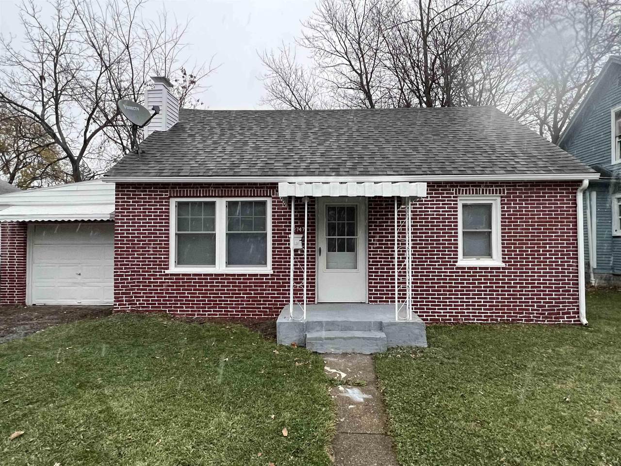 2747 Abbott Street - Photo 1