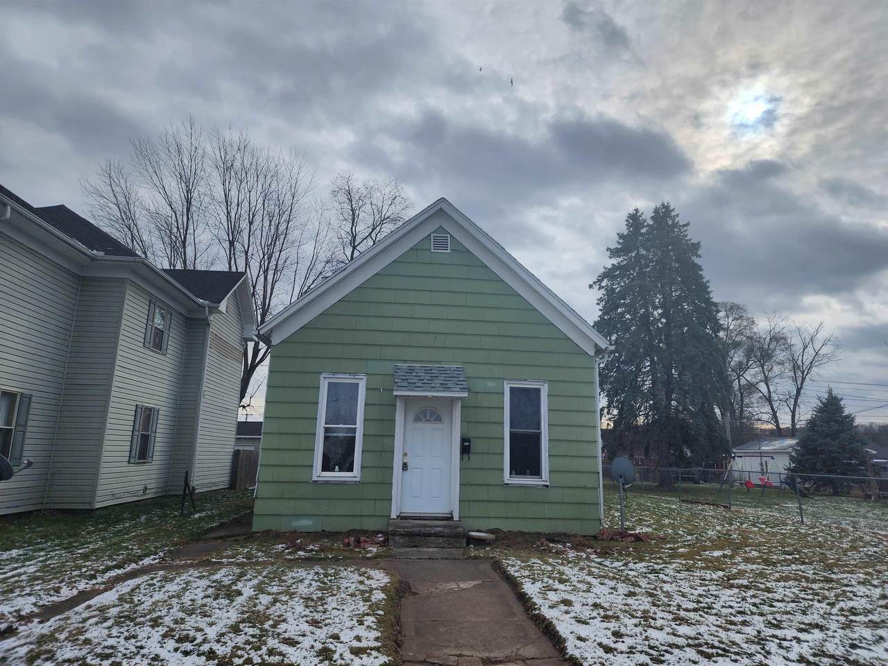 505 3rd Street - Photo 1