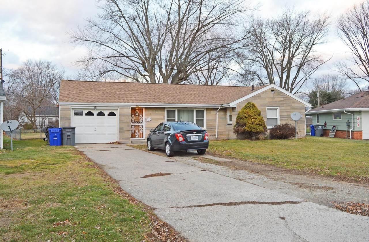 524 Holly Lane - Photo 1