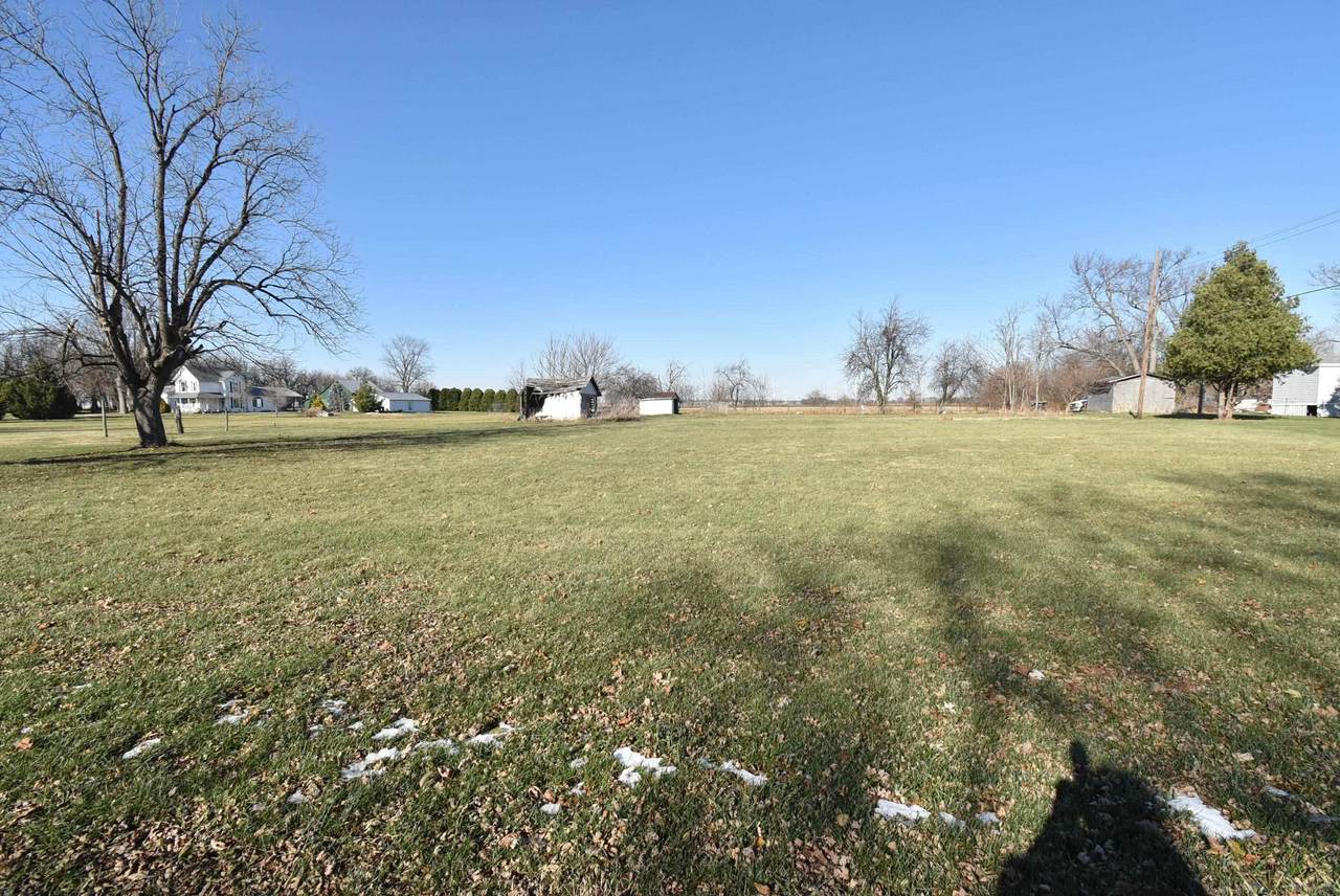 301 Mauzy Street - Photo 1