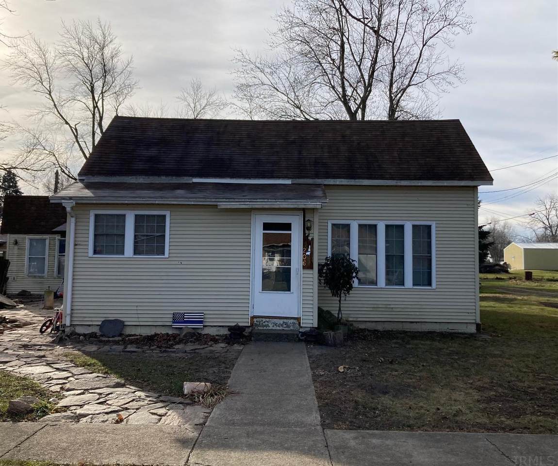 206 5th Street - Photo 1