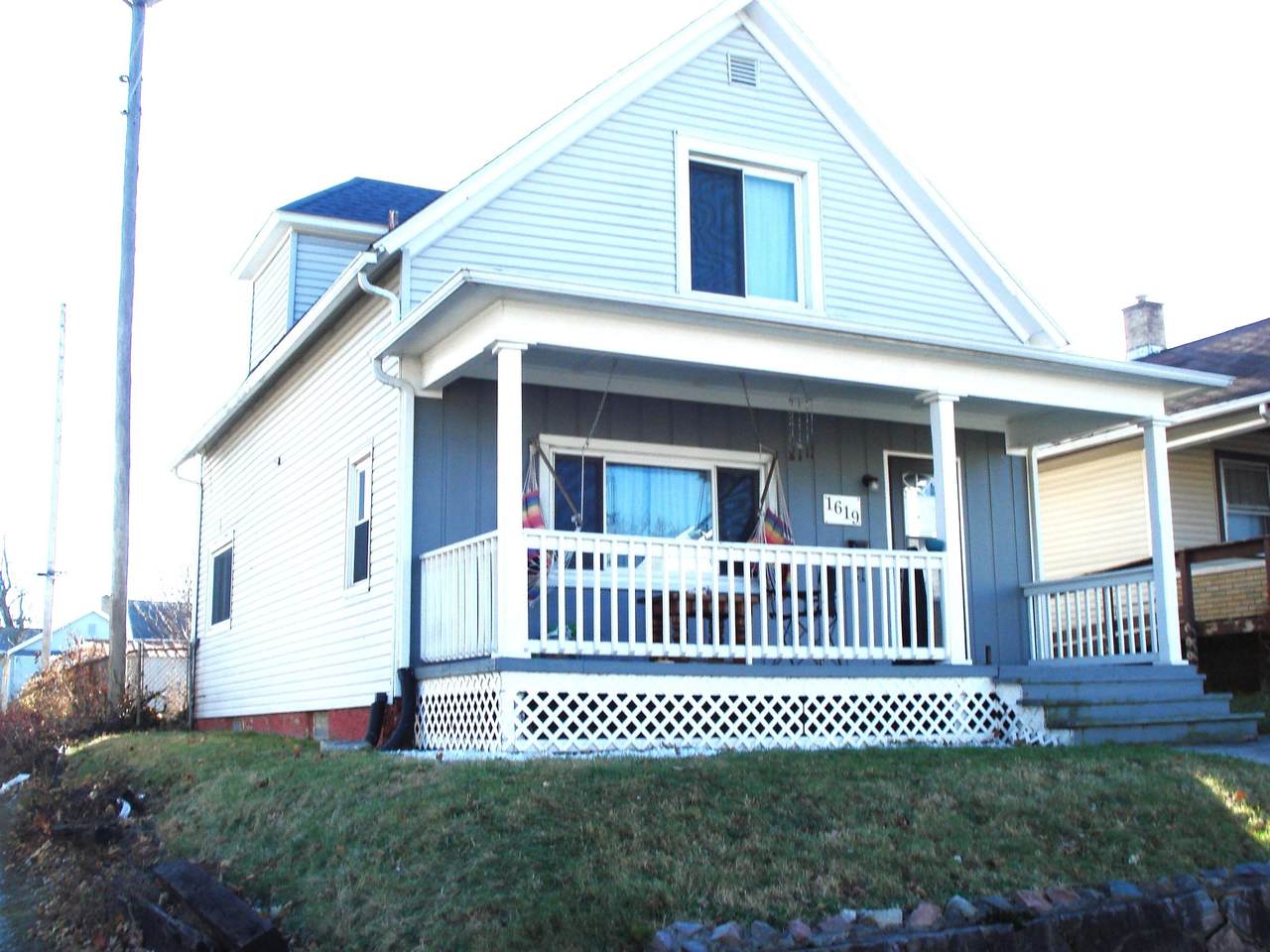 1619 Sinclair Street - Photo 1