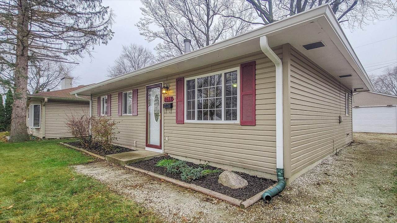 2612 Edgelea Drive - Photo 1
