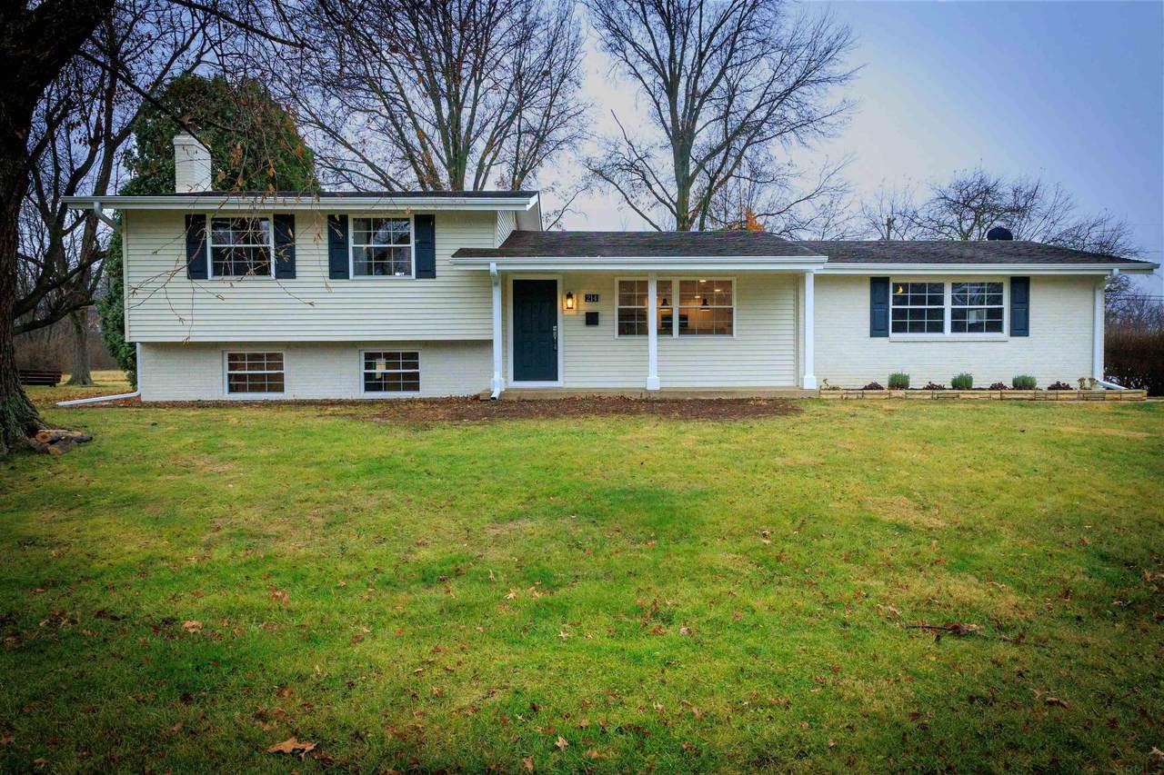 214 Foster Drive - Photo 1