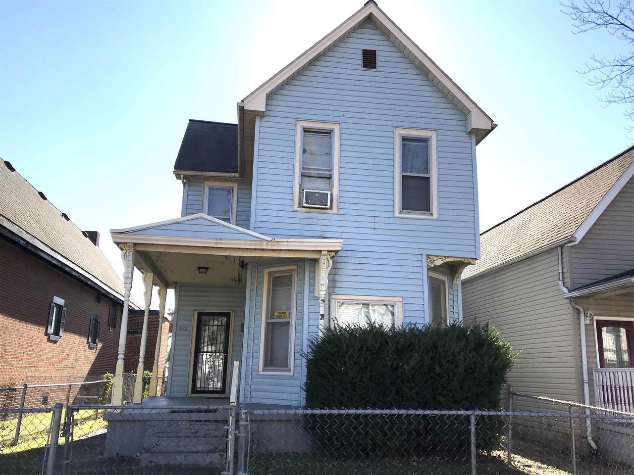 302 Maryland Street - Photo 1