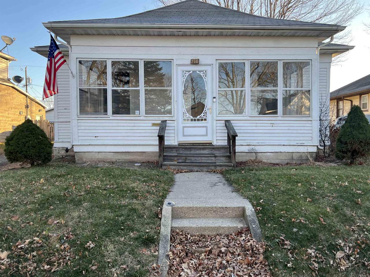 716 Courtland Avenue - Photo 1