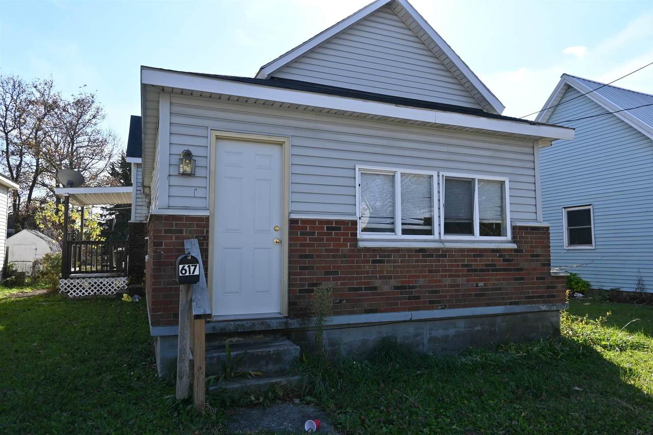 617 Memorial Drive - Photo 1