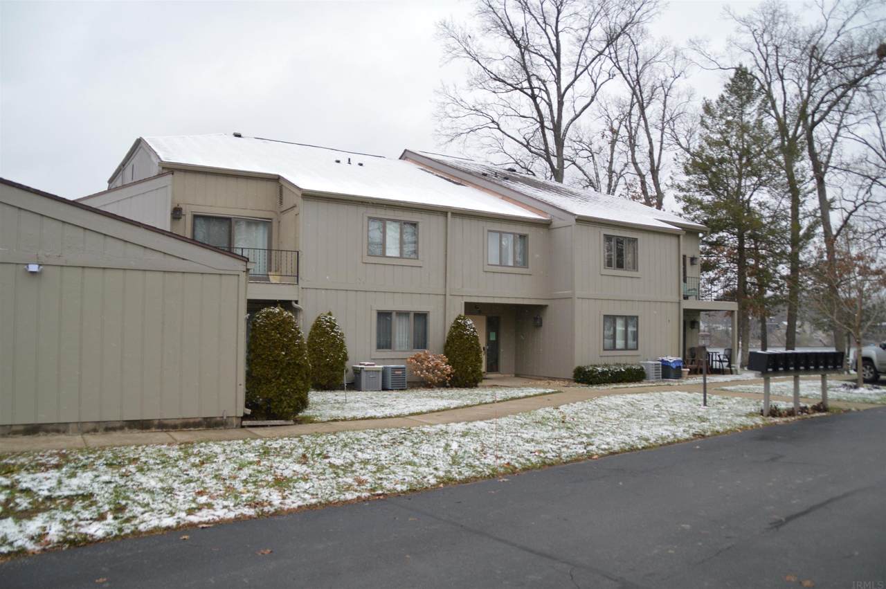 610 Vistula Terrace - Photo 1