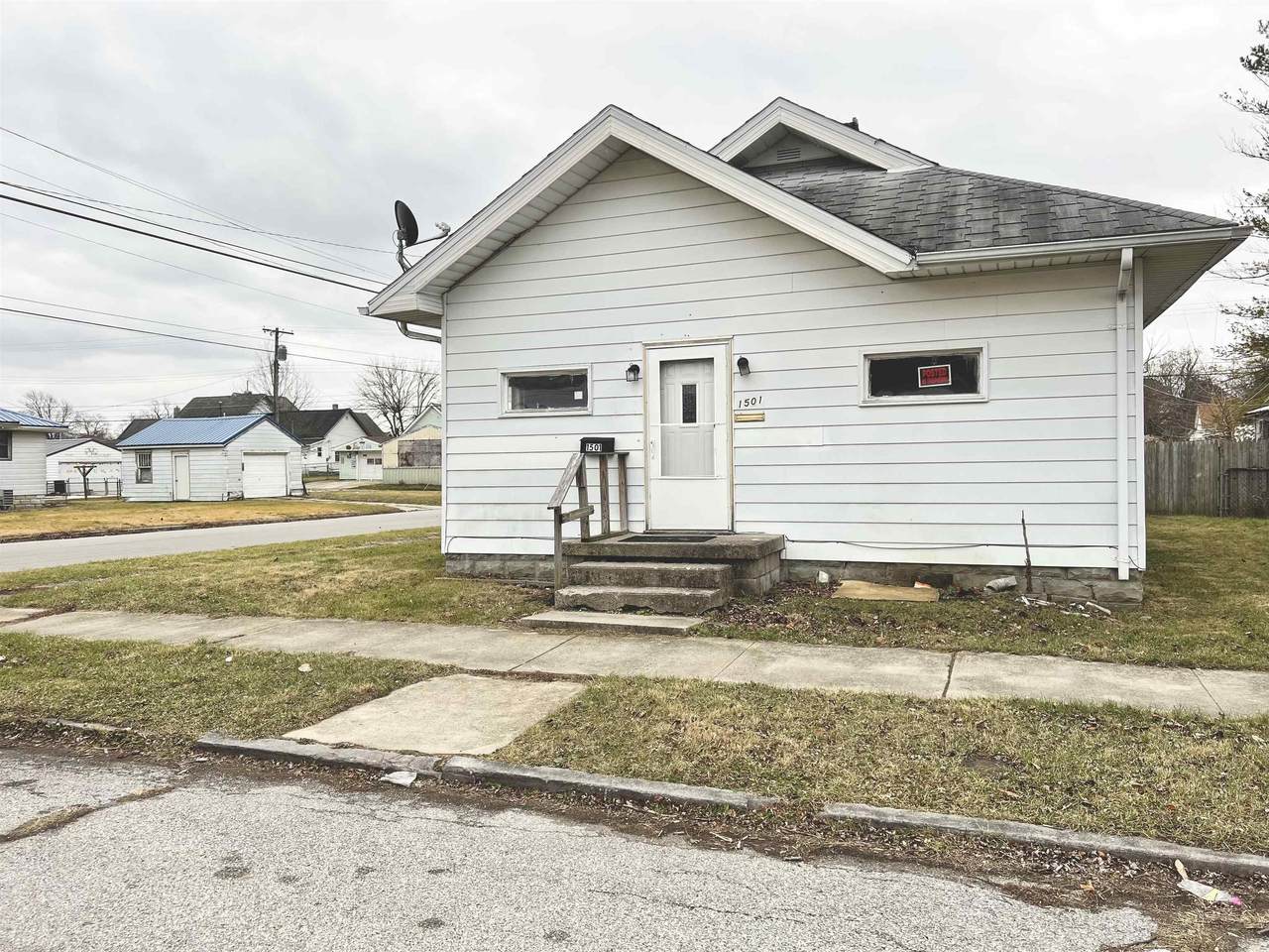 1501 Nelson Street - Photo 1