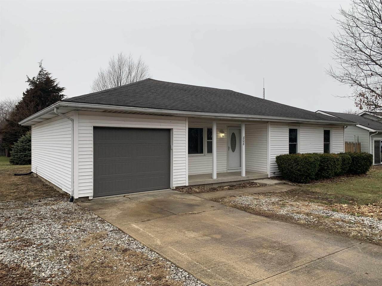 808 10th Street - Photo 1