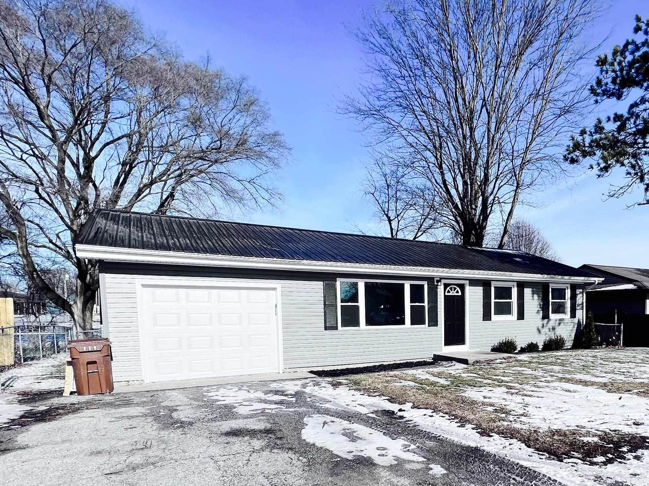 304 Heritage Road - Photo 1