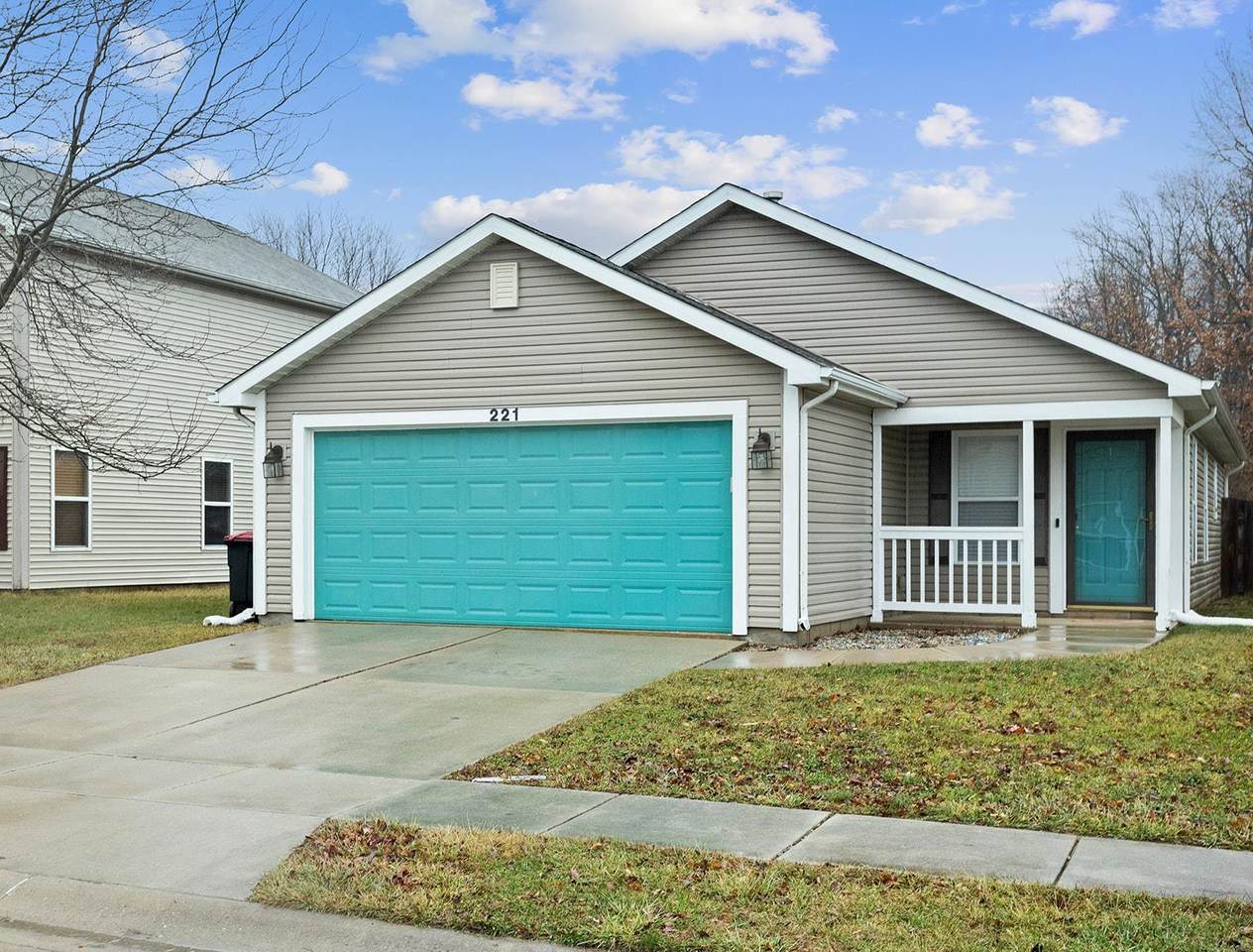 221 Bluegrass Drive - Photo 1