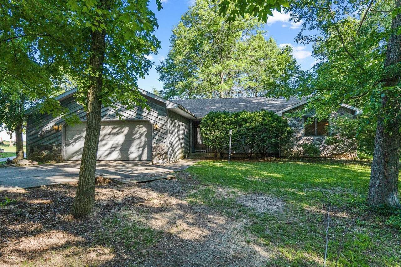 6717 County Road 68 - Photo 1