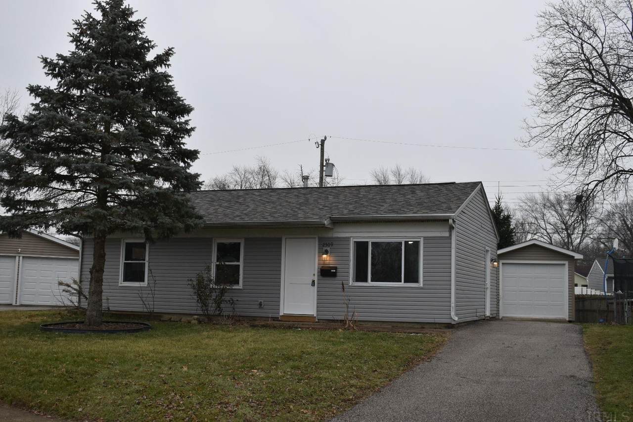 2509 Shasta Drive - Photo 1