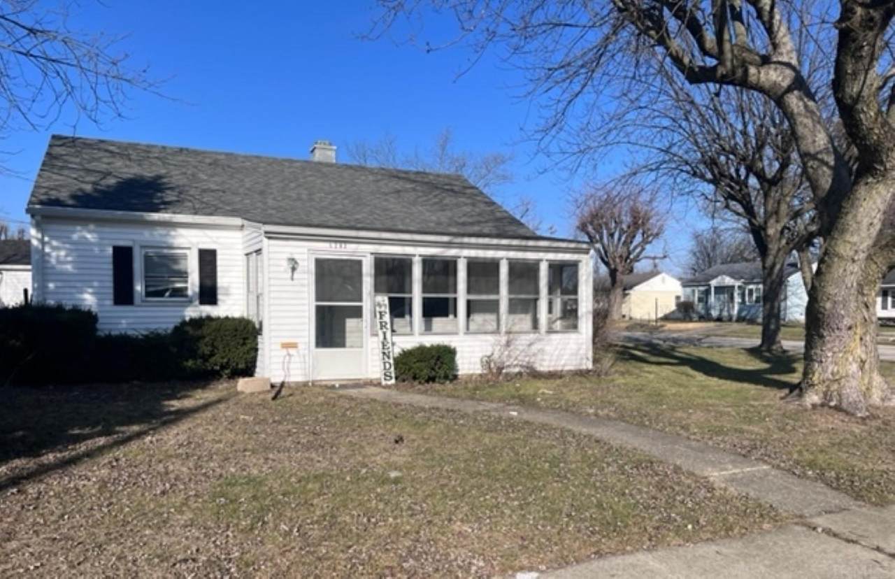 1202 Fargo Street - Photo 1