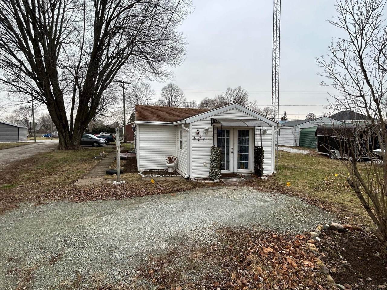 217 11th Street - Photo 1