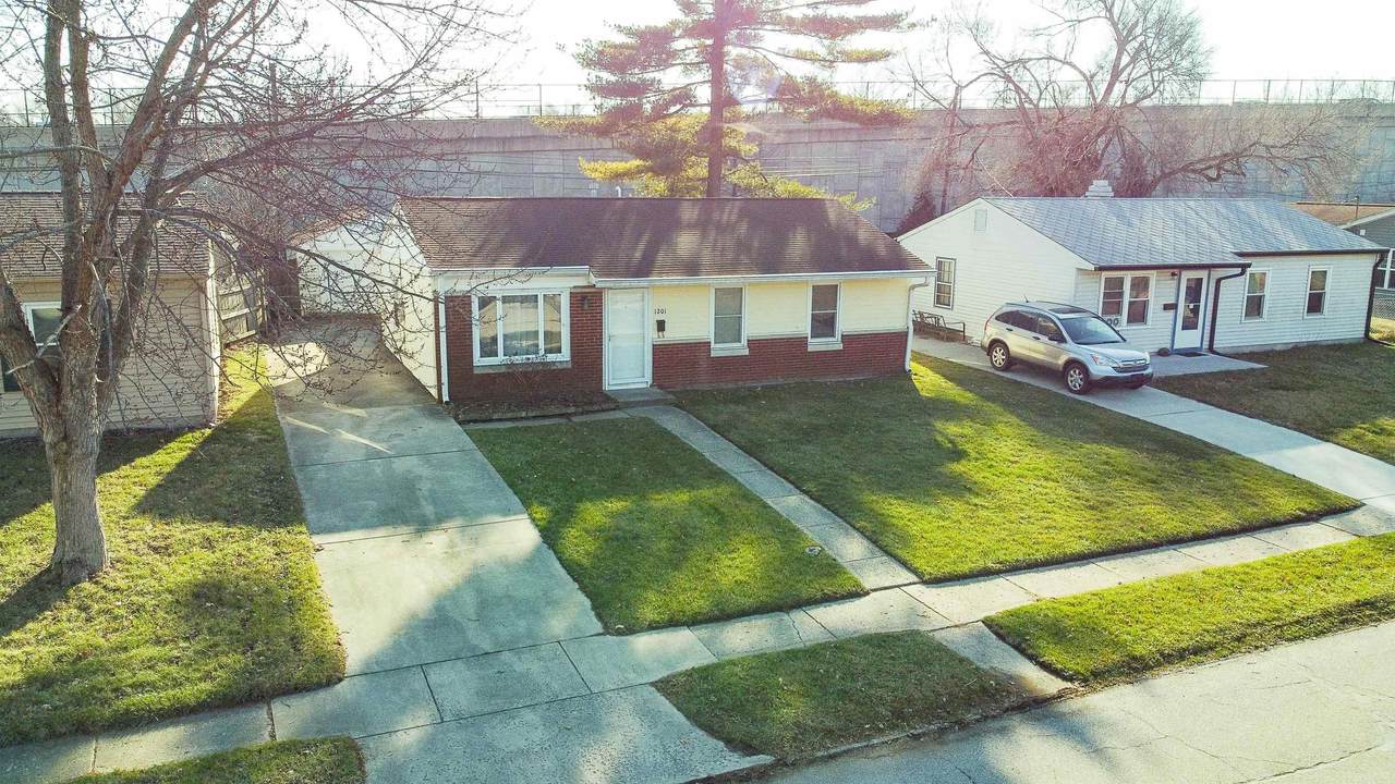 1201 Southlea Drive - Photo 1