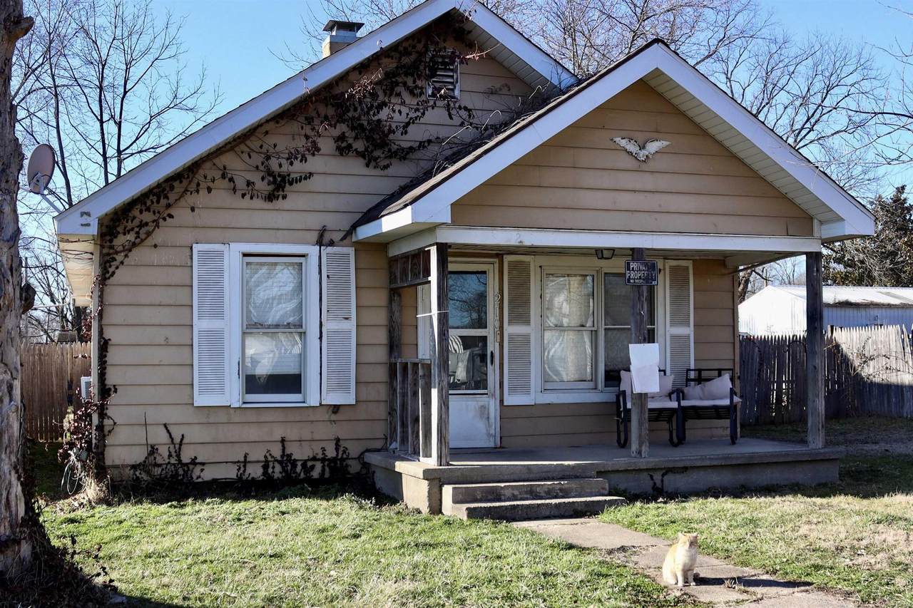 210 Short Street - Photo 1