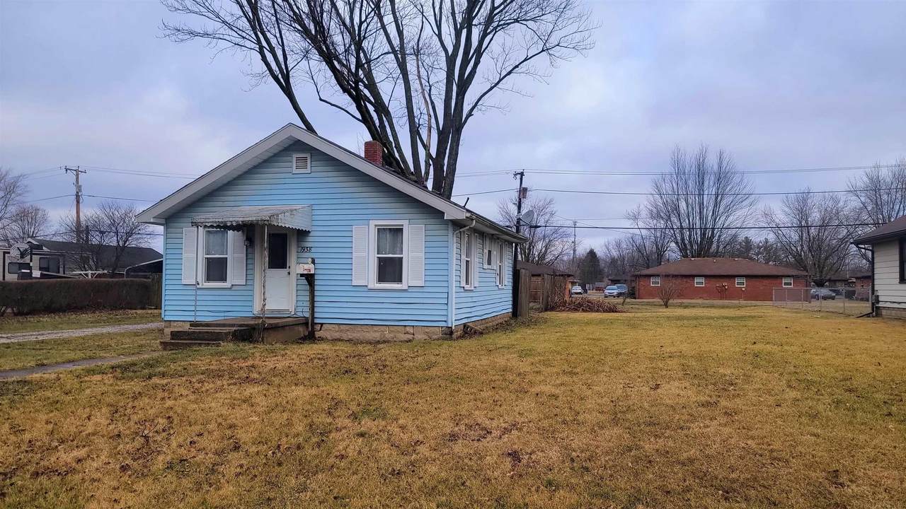 1938 9th Street - Photo 1