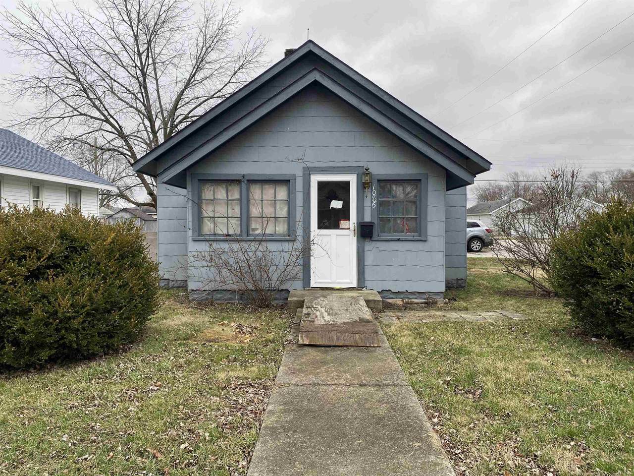 1086 Elizabeth Street - Photo 1
