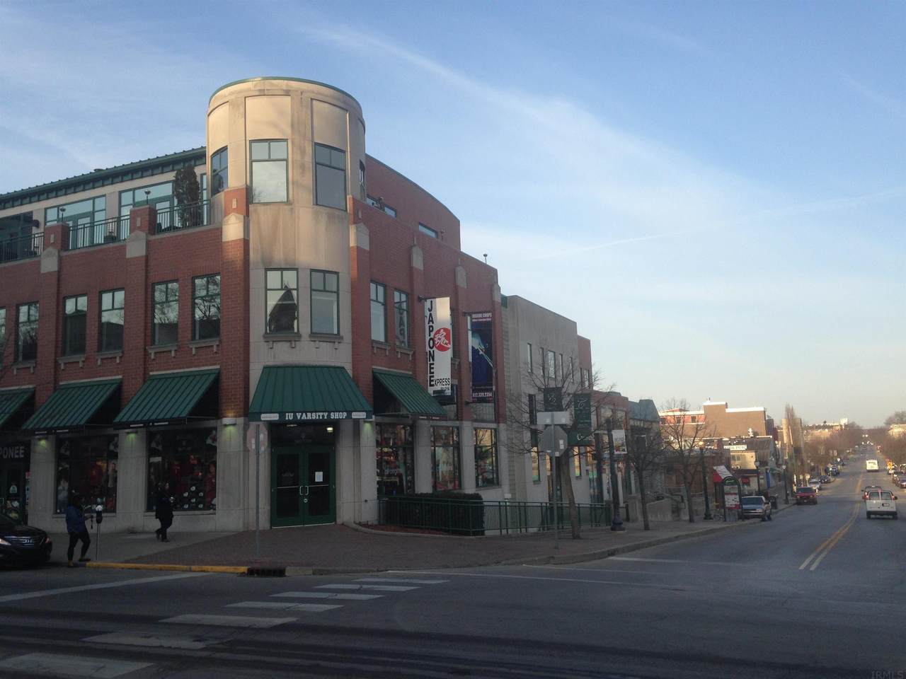 530 Kirkwood Avenue - Photo 1