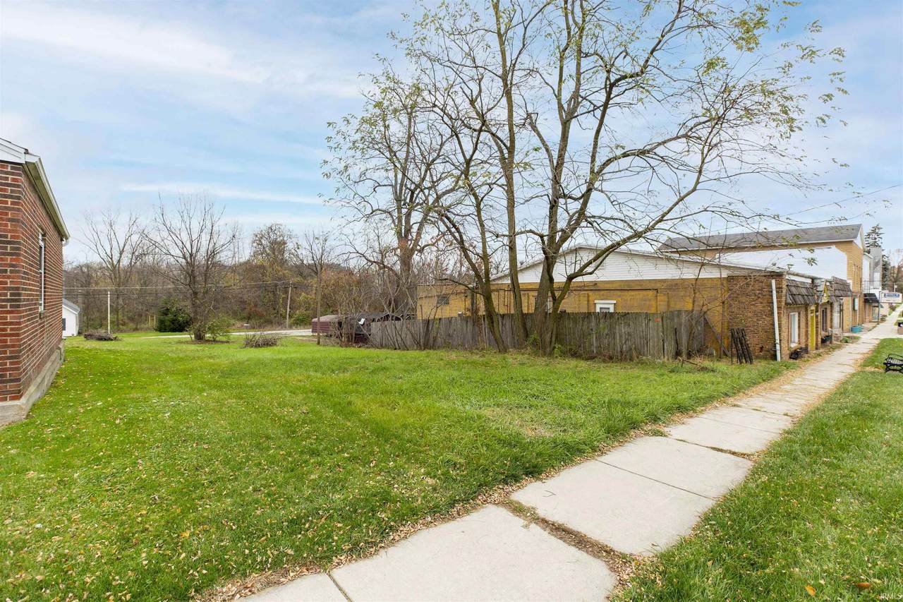 213 Michigan Street - Photo 1