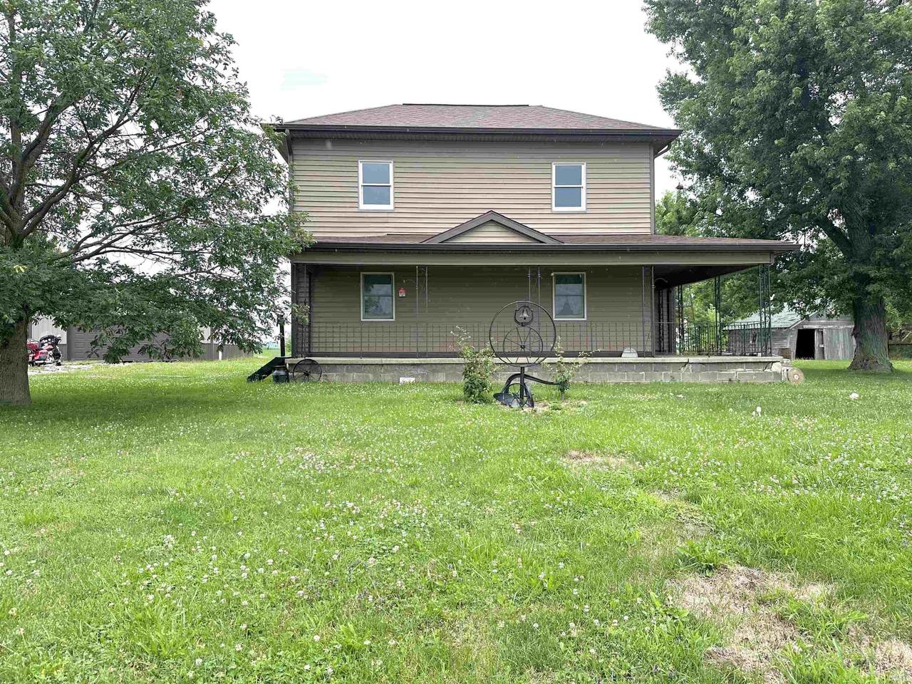 4505 200 N - Photo 1