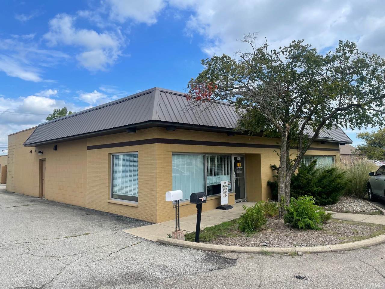 841 Lincolnway Street - Photo 1