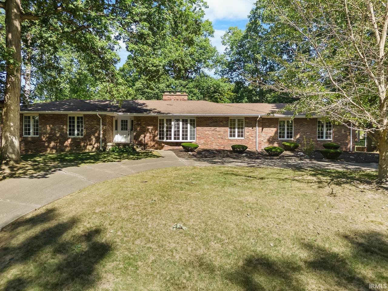 102 Maple Cove - Photo 1