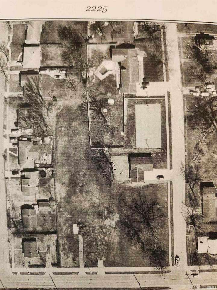 2225 Mckinnie Avenue - Photo 1