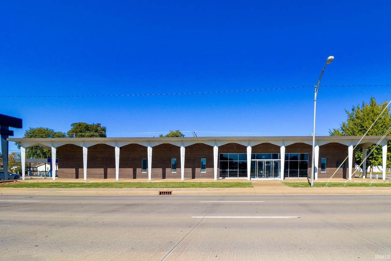 840 Diamond Avenue - Photo 1