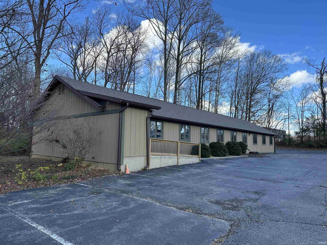 2215 Curry Pike - Photo 1