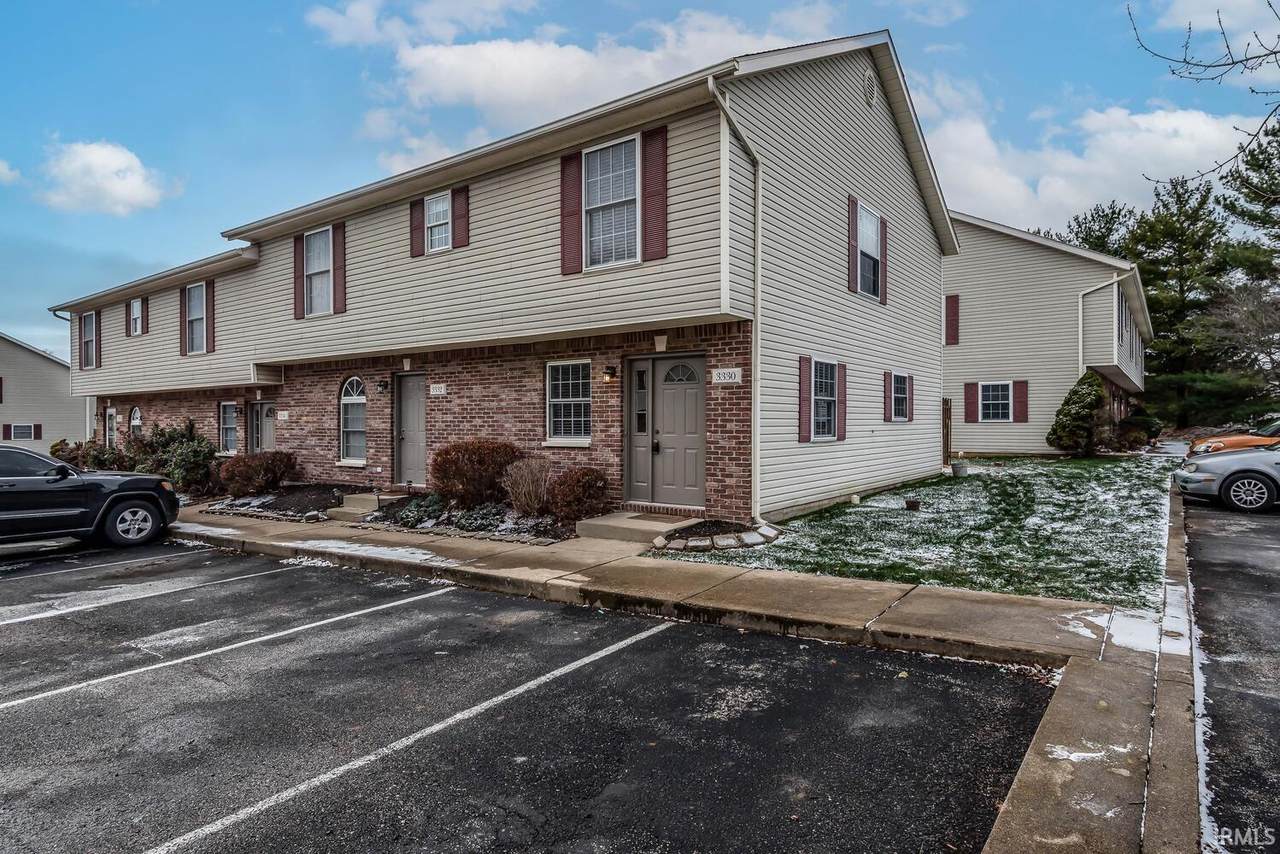 3330 Oaklawn Circle - Photo 1