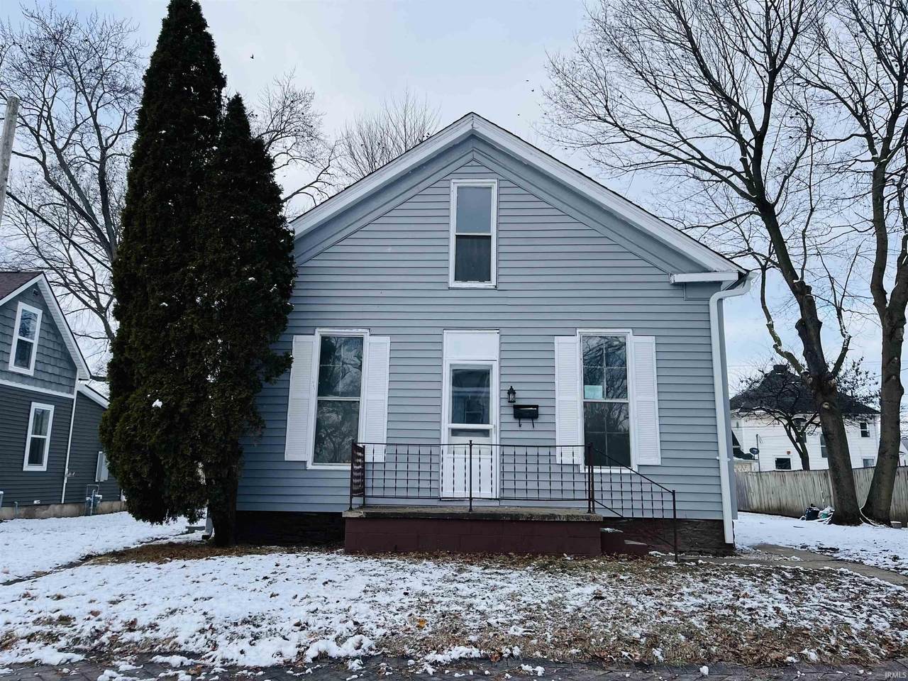 210 5th Street - Photo 1