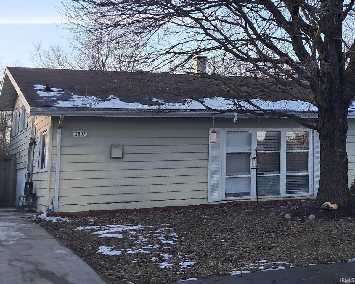 2805 Castle Court - Photo 1