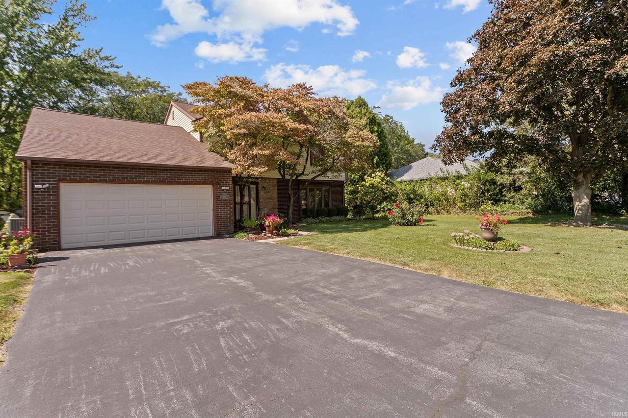 https://bt-photos.global.ssl.fastly.net/irmls/1280_boomver_1_202504130-2.jpg