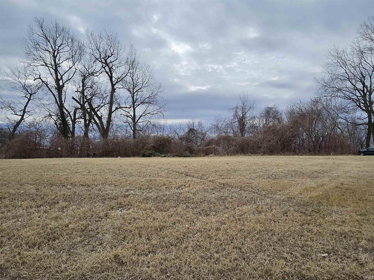 612 Riverview Court - Photo 1