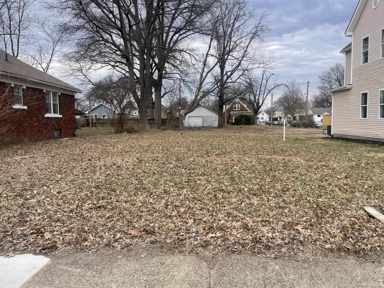 820 Riverside Drive - Photo 1